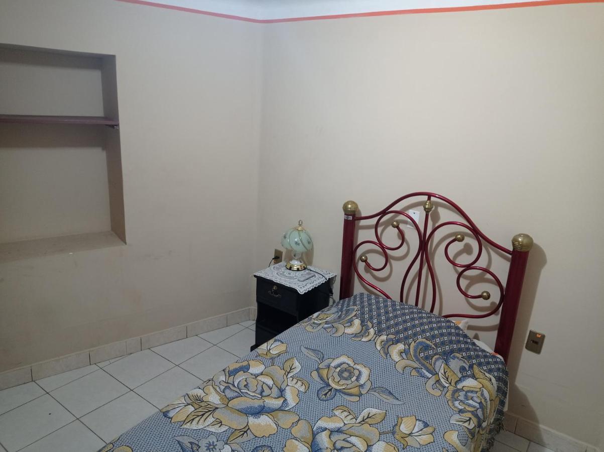 Hostal Aramayo Tupiza Bagian luar foto